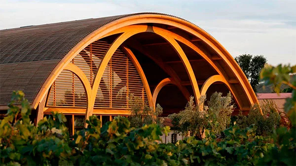 Bodegas Faustino DOC Rioja Nueva Bodega Diseñada por Norman Foster Bodegas Faustino DOC Rioja Nueva Bodega Diseñada por Norman Foster